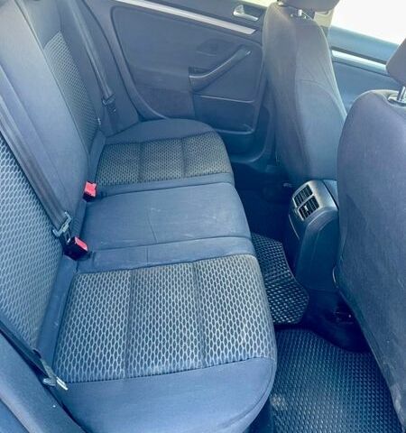 Серый Фольксваген Гольф, объемом двигателя 1.6 л и пробегом 340 тыс. км за 6750 $, фото 22 на Automoto.ua