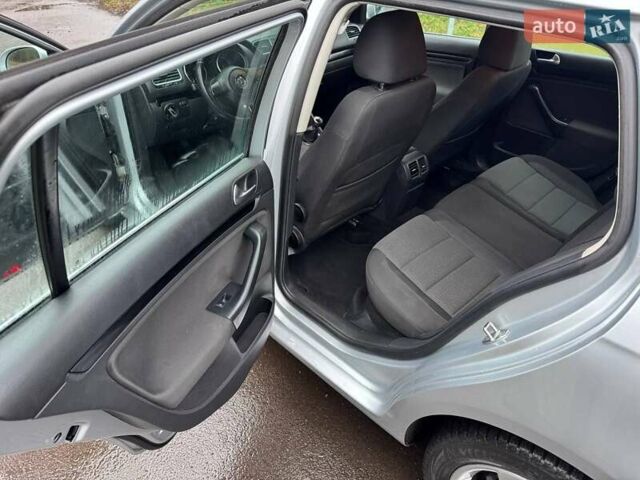 Серый Фольксваген Гольф, объемом двигателя 1.4 л и пробегом 198 тыс. км за 6300 $, фото 22 на Automoto.ua