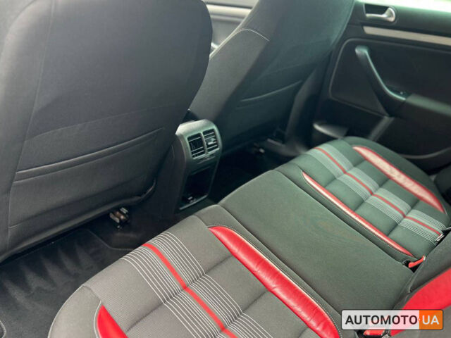 Серый Фольксваген Гольф, объемом двигателя 1.9 л и пробегом 168 тыс. км за 10700 $, фото 18 на Automoto.ua