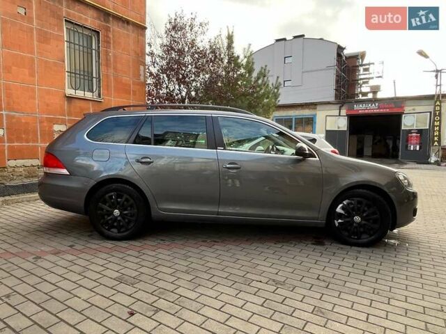 Серый Фольксваген Гольф, объемом двигателя 1.97 л и пробегом 300 тыс. км за 9200 $, фото 8 на Automoto.ua