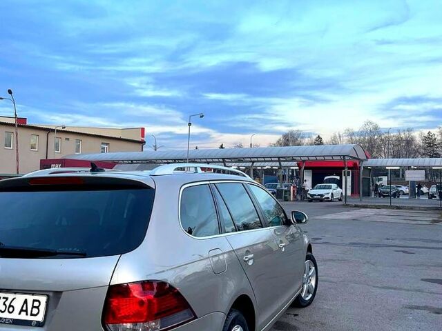 Серый Фольксваген Гольф, объемом двигателя 1.4 л и пробегом 170 тыс. км за 9400 $, фото 7 на Automoto.ua