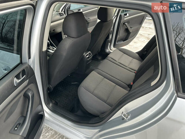 Серый Фольксваген Гольф, объемом двигателя 1.6 л и пробегом 288 тыс. км за 6999 $, фото 27 на Automoto.ua