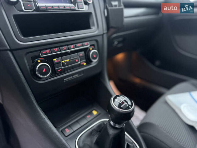 Сірий Фольксваген Гольф, об'ємом двигуна 1.6 л та пробігом 220 тис. км за 7950 $, фото 31 на Automoto.ua