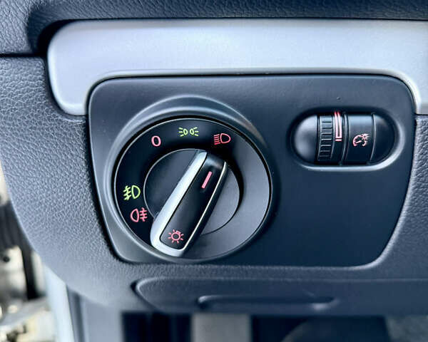 Сірий Фольксваген Гольф, об'ємом двигуна 1.4 л та пробігом 205 тис. км за 7800 $, фото 22 на Automoto.ua