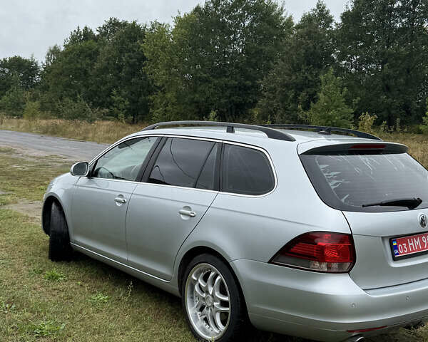 Серый Фольксваген Гольф, объемом двигателя 1.6 л и пробегом 270 тыс. км за 8300 $, фото 5 на Automoto.ua