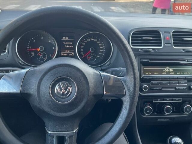 Серый Фольксваген Гольф, объемом двигателя 1.6 л и пробегом 340 тыс. км за 6750 $, фото 28 на Automoto.ua