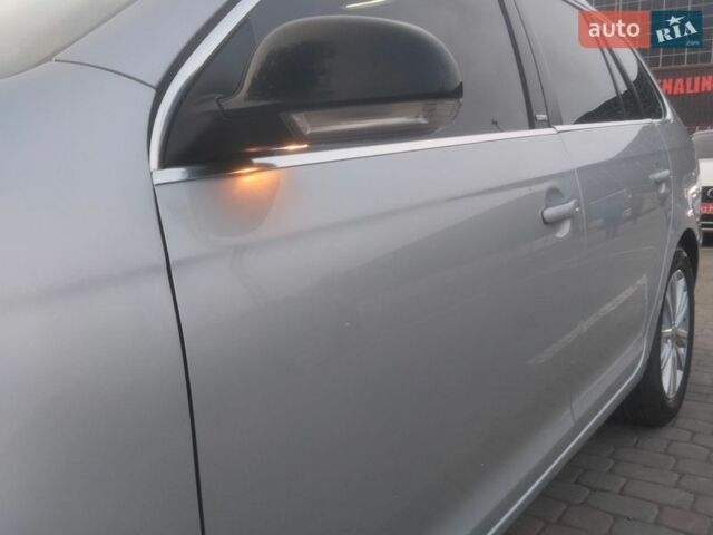 Серый Фольксваген Гольф, объемом двигателя 1.6 л и пробегом 269 тыс. км за 8400 $, фото 25 на Automoto.ua