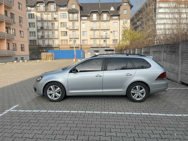 Серый Фольксваген Гольф, объемом двигателя 1.6 л и пробегом 263 тыс. км за 7350 $, фото 1 на Automoto.ua