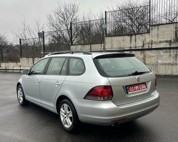 Сірий Фольксваген Гольф, об'ємом двигуна 1.6 л та пробігом 198 тис. км за 8200 $, фото 2 на Automoto.ua