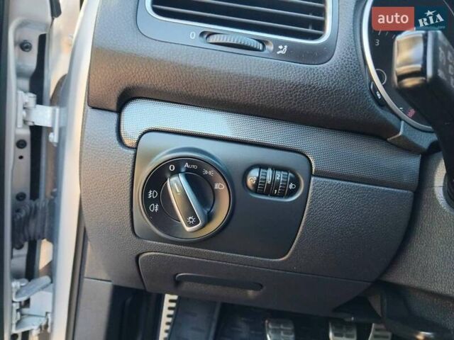 Сірий Фольксваген Гольф, об'ємом двигуна 1.6 л та пробігом 154 тис. км за 10800 $, фото 20 на Automoto.ua