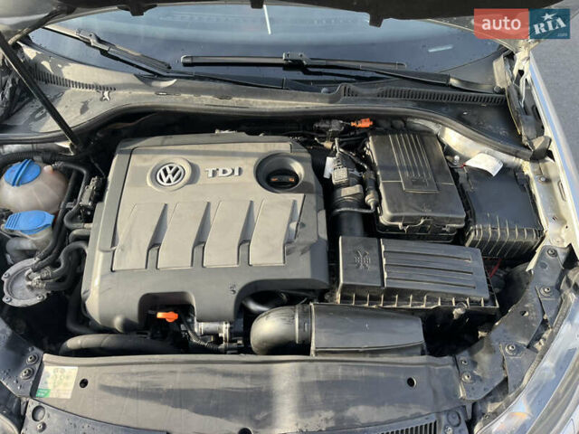 Сірий Фольксваген Гольф, об'ємом двигуна 1.6 л та пробігом 212 тис. км за 8900 $, фото 26 на Automoto.ua