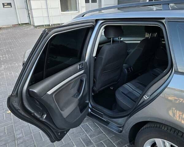 Сірий Фольксваген Гольф, об'ємом двигуна 1.39 л та пробігом 208 тис. км за 7999 $, фото 46 на Automoto.ua