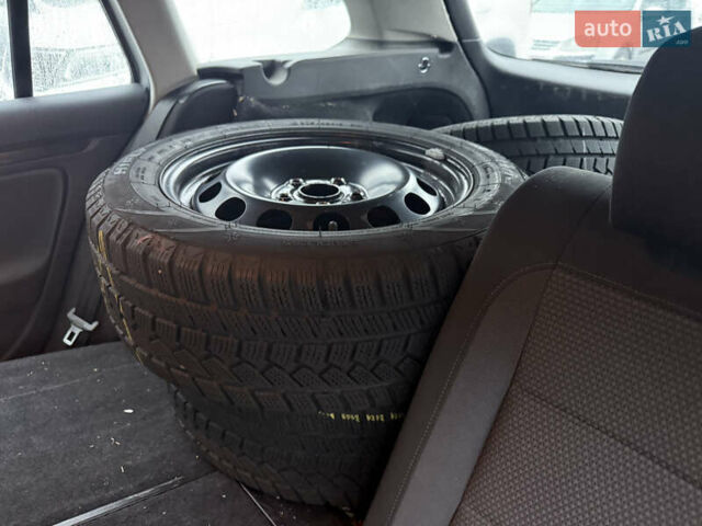 Серый Фольксваген Гольф, объемом двигателя 1.4 л и пробегом 188 тыс. км за 7950 $, фото 6 на Automoto.ua