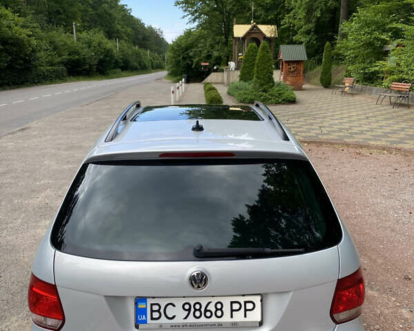 Серый Фольксваген Гольф, объемом двигателя 1.6 л и пробегом 242 тыс. км за 7800 $, фото 6 на Automoto.ua