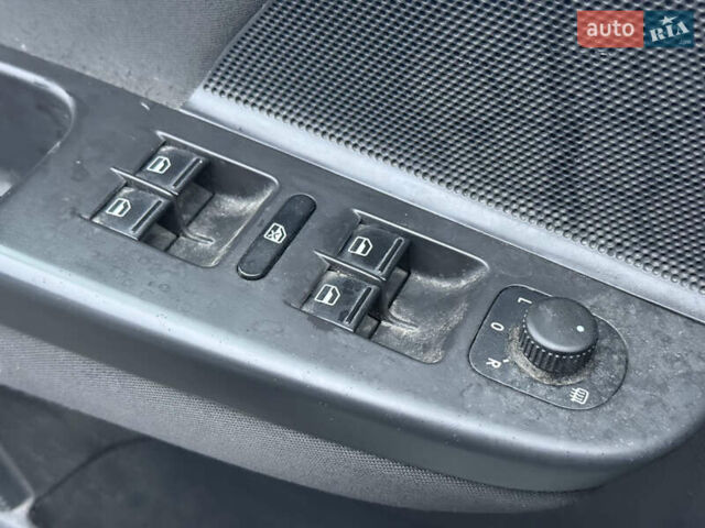 Серый Фольксваген Гольф, объемом двигателя 1.4 л и пробегом 188 тыс. км за 7950 $, фото 11 на Automoto.ua