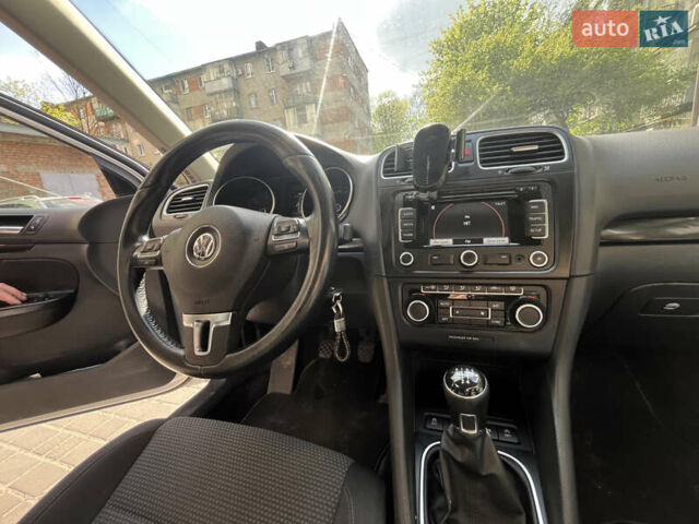 Серый Фольксваген Гольф, объемом двигателя 1.6 л и пробегом 266 тыс. км за 8700 $, фото 8 на Automoto.ua