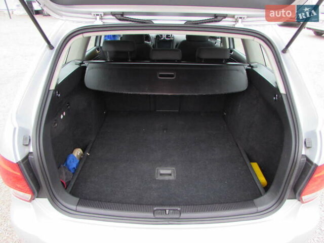 Серый Фольксваген Гольф, объемом двигателя 1.2 л и пробегом 200 тыс. км за 8400 $, фото 13 на Automoto.ua