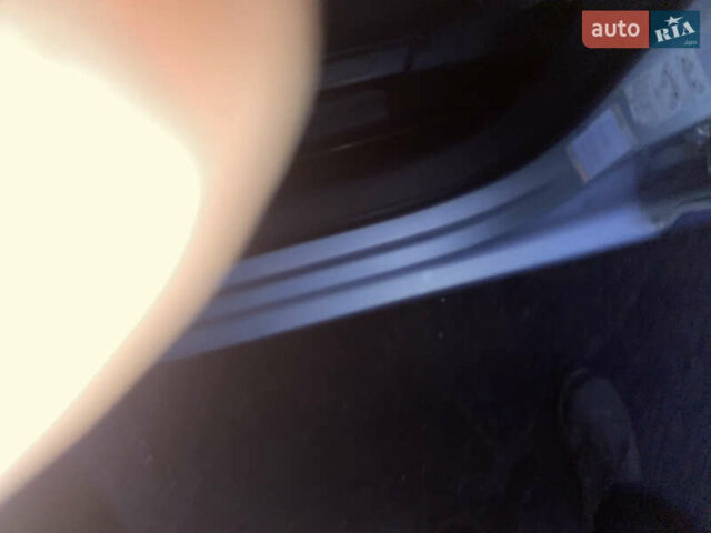 Серый Фольксваген Гольф, объемом двигателя 1.6 л и пробегом 240 тыс. км за 8350 $, фото 11 на Automoto.ua