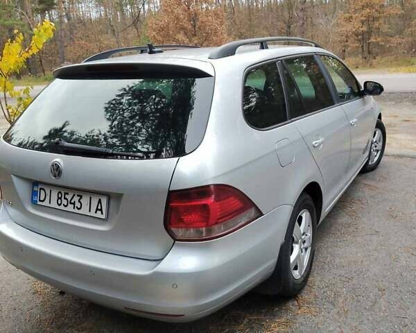 Серый Фольксваген Гольф, объемом двигателя 1.6 л и пробегом 225 тыс. км за 7900 $, фото 5 на Automoto.ua