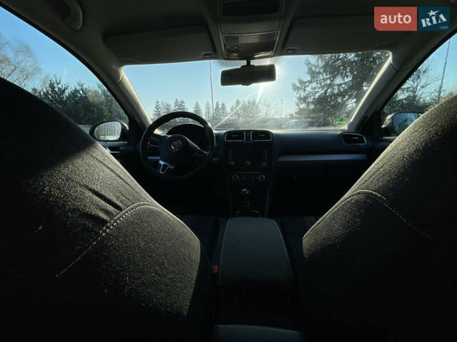 Серый Фольксваген Гольф, объемом двигателя 1.6 л и пробегом 330 тыс. км за 7200 $, фото 32 на Automoto.ua