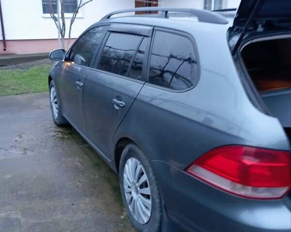 Серый Фольксваген Гольф, объемом двигателя 1.6 л и пробегом 250 тыс. км за 8500 $, фото 15 на Automoto.ua