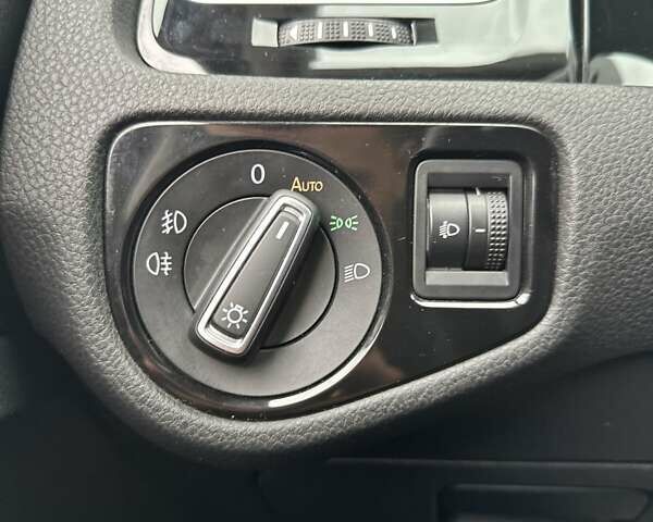 Серый Фольксваген Гольф, объемом двигателя 1.4 л и пробегом 157 тыс. км за 11200 $, фото 32 на Automoto.ua