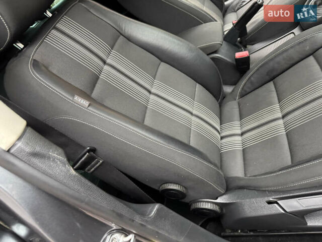 Сірий Фольксваген Гольф, об'ємом двигуна 1.97 л та пробігом 223 тис. км за 7950 $, фото 140 на Automoto.ua