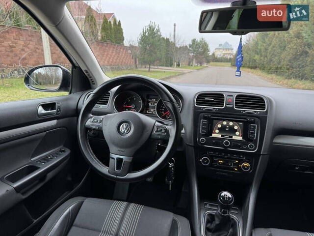 Серый Фольксваген Гольф, объемом двигателя 1.6 л и пробегом 221 тыс. км за 9450 $, фото 39 на Automoto.ua