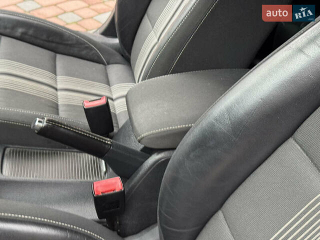 Сірий Фольксваген Гольф, об'ємом двигуна 1.97 л та пробігом 223 тис. км за 7950 $, фото 98 на Automoto.ua