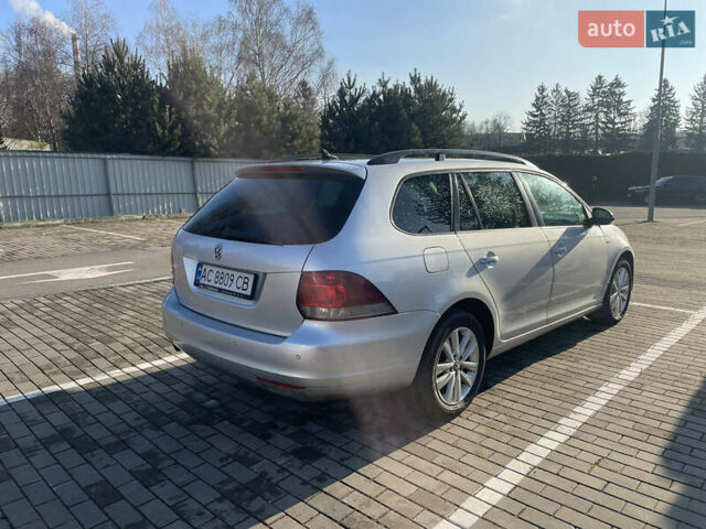 Серый Фольксваген Гольф, объемом двигателя 1.6 л и пробегом 330 тыс. км за 7200 $, фото 12 на Automoto.ua