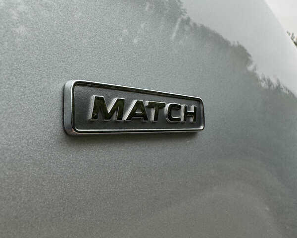 Серый Фольксваген Гольф, объемом двигателя 1.6 л и пробегом 221 тыс. км за 9450 $, фото 82 на Automoto.ua