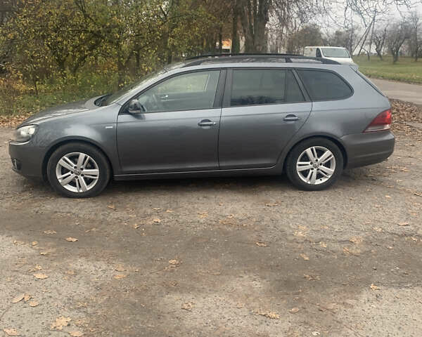 Серый Фольксваген Гольф, объемом двигателя 1.6 л и пробегом 235 тыс. км за 8500 $, фото 2 на Automoto.ua