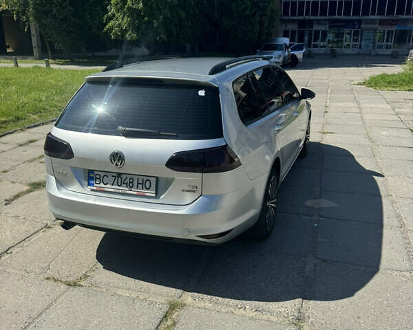 Серый Фольксваген Гольф, объемом двигателя 1.6 л и пробегом 260 тыс. км за 9300 $, фото 1 на Automoto.ua