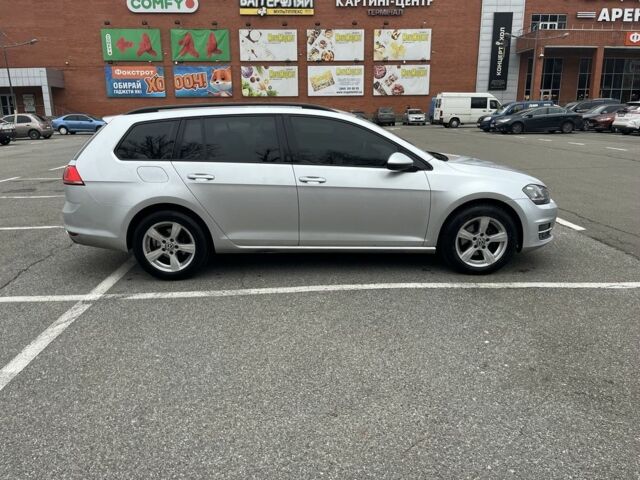 Серый Фольксваген Гольф, объемом двигателя 1.6 л и пробегом 242 тыс. км за 10900 $, фото 3 на Automoto.ua