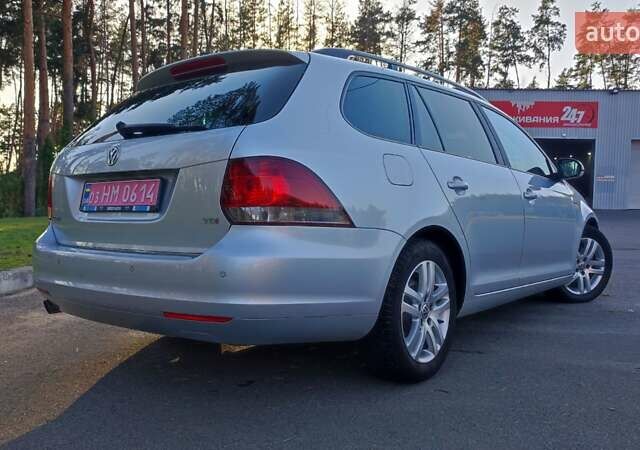 Серый Фольксваген Гольф, объемом двигателя 1.6 л и пробегом 277 тыс. км за 10000 $, фото 316 на Automoto.ua