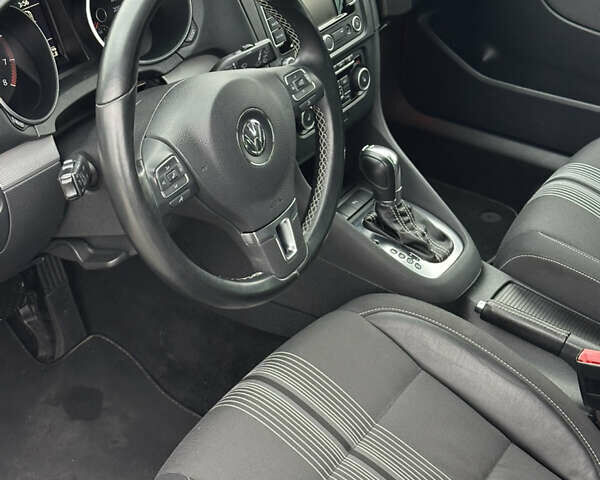 Серый Фольксваген Гольф, объемом двигателя 1.4 л и пробегом 243 тыс. км за 8800 $, фото 28 на Automoto.ua