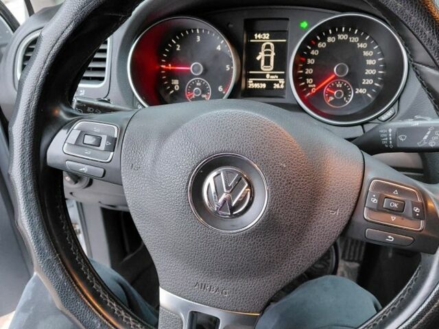 Сірий Фольксваген Гольф, об'ємом двигуна 1.6 л та пробігом 259 тис. км за 7800 $, фото 10 на Automoto.ua