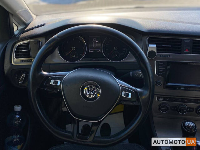 Серый Фольксваген Гольф, объемом двигателя 1.6 л и пробегом 285 тыс. км за 10300 $, фото 15 на Automoto.ua