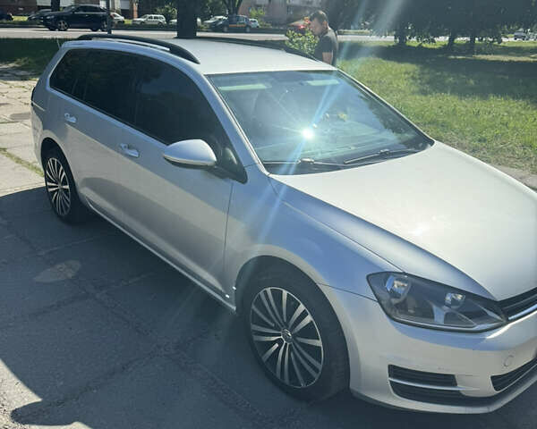 Серый Фольксваген Гольф, объемом двигателя 1.6 л и пробегом 260 тыс. км за 9300 $, фото 5 на Automoto.ua