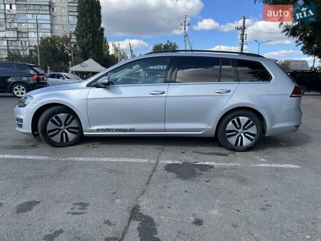 Серый Фольксваген Гольф, объемом двигателя 1.6 л и пробегом 233 тыс. км за 10450 $, фото 4 на Automoto.ua