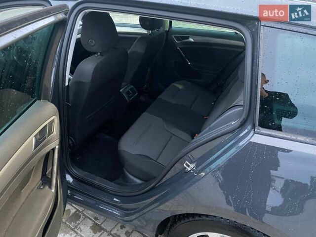 Серый Фольксваген Гольф, объемом двигателя 1.6 л и пробегом 233 тыс. км за 11300 $, фото 15 на Automoto.ua