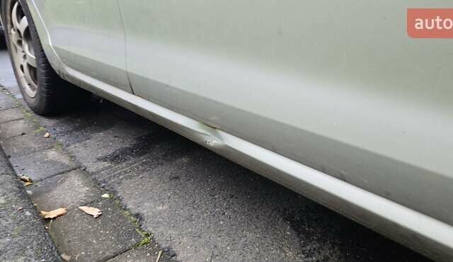 Серый Фольксваген Гольф, объемом двигателя 1.6 л и пробегом 264 тыс. км за 8300 $, фото 3 на Automoto.ua