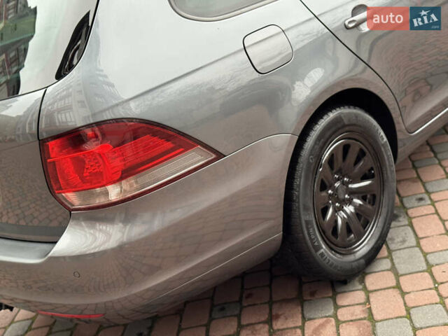 Сірий Фольксваген Гольф, об'ємом двигуна 1.97 л та пробігом 223 тис. км за 7950 $, фото 35 на Automoto.ua