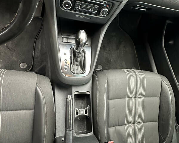 Серый Фольксваген Гольф, объемом двигателя 1.97 л и пробегом 212 тыс. км за 9800 $, фото 36 на Automoto.ua