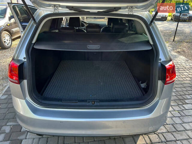 Серый Фольксваген Гольф, объемом двигателя 1.6 л и пробегом 263 тыс. км за 9200 $, фото 17 на Automoto.ua