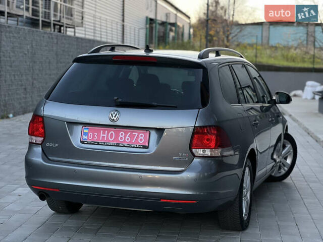 Серый Фольксваген Гольф, объемом двигателя 1.6 л и пробегом 240 тыс. км за 8750 $, фото 16 на Automoto.ua