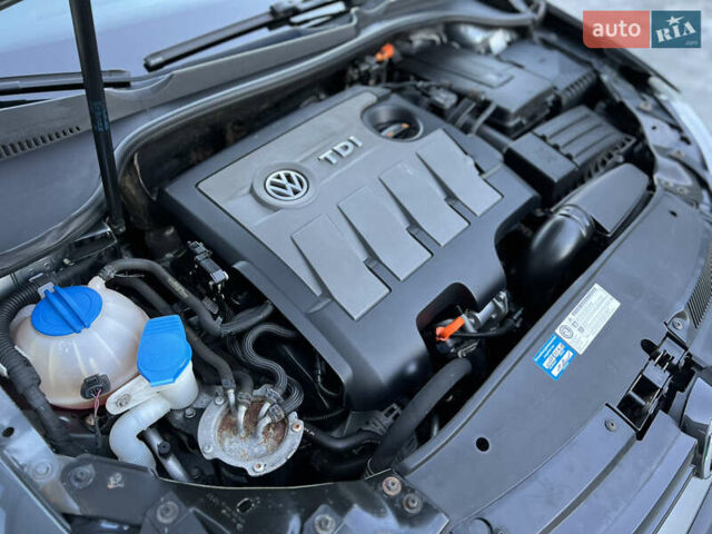 Серый Фольксваген Гольф, объемом двигателя 1.6 л и пробегом 240 тыс. км за 8750 $, фото 38 на Automoto.ua