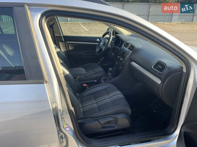 Серый Фольксваген Гольф, объемом двигателя 1.6 л и пробегом 330 тыс. км за 7200 $, фото 28 на Automoto.ua