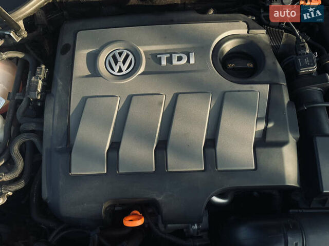 Серый Фольксваген Гольф, объемом двигателя 1.6 л и пробегом 209 тыс. км за 9900 $, фото 35 на Automoto.ua