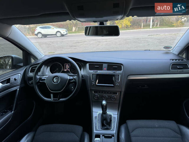 Серый Фольксваген Гольф, объемом двигателя 1.6 л и пробегом 267 тыс. км за 10300 $, фото 13 на Automoto.ua